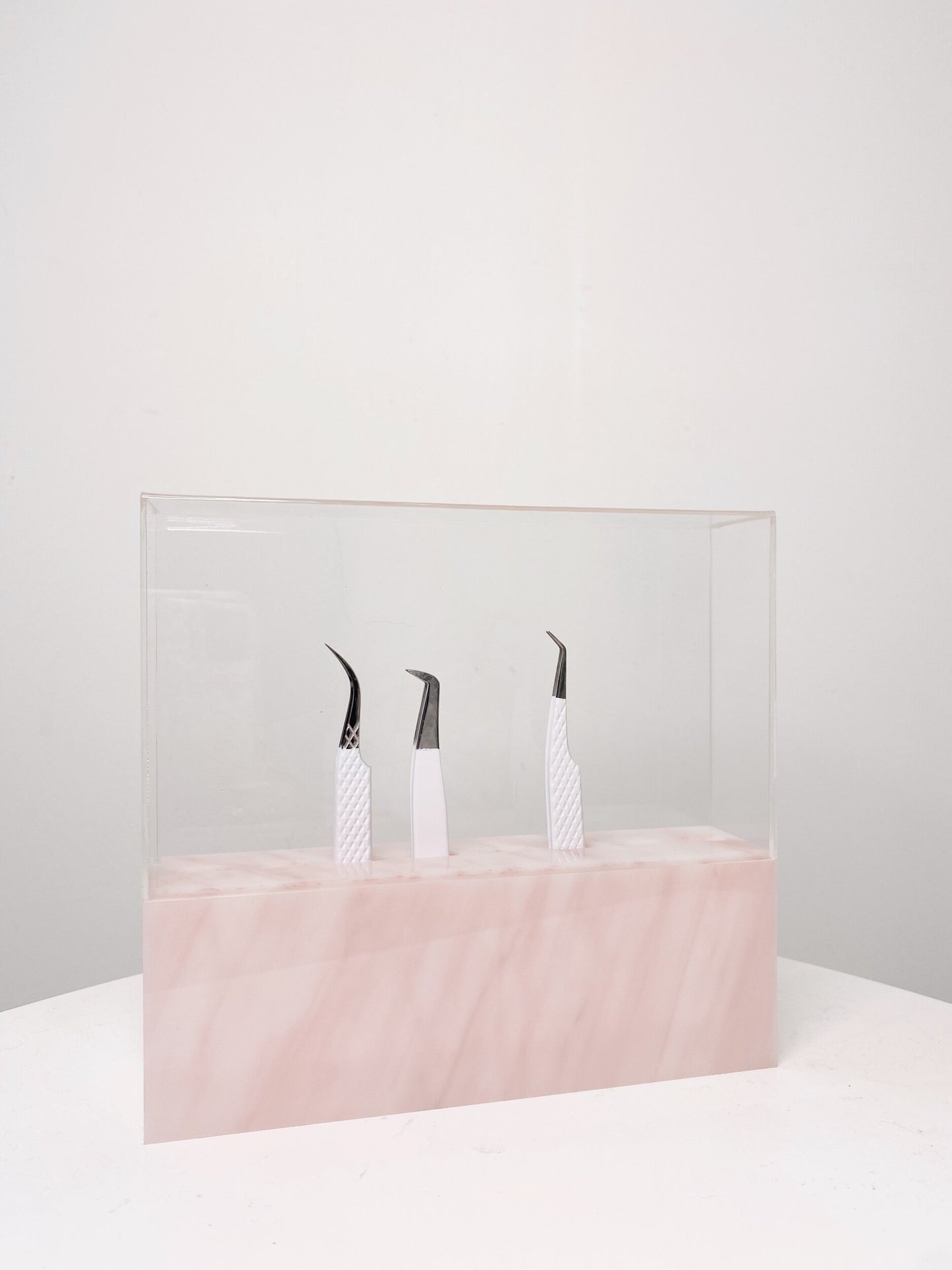 protected tweezer stand (Storefronts)