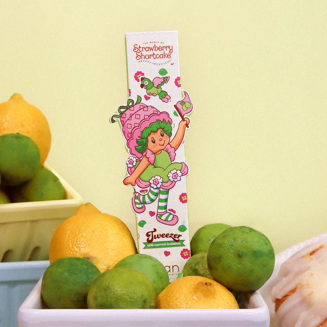STRAWBERRY SHORTCAKE e06 curved isolation tweezer