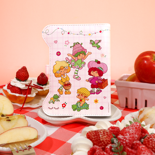 STRAWBERRY SHORTCAKE client book